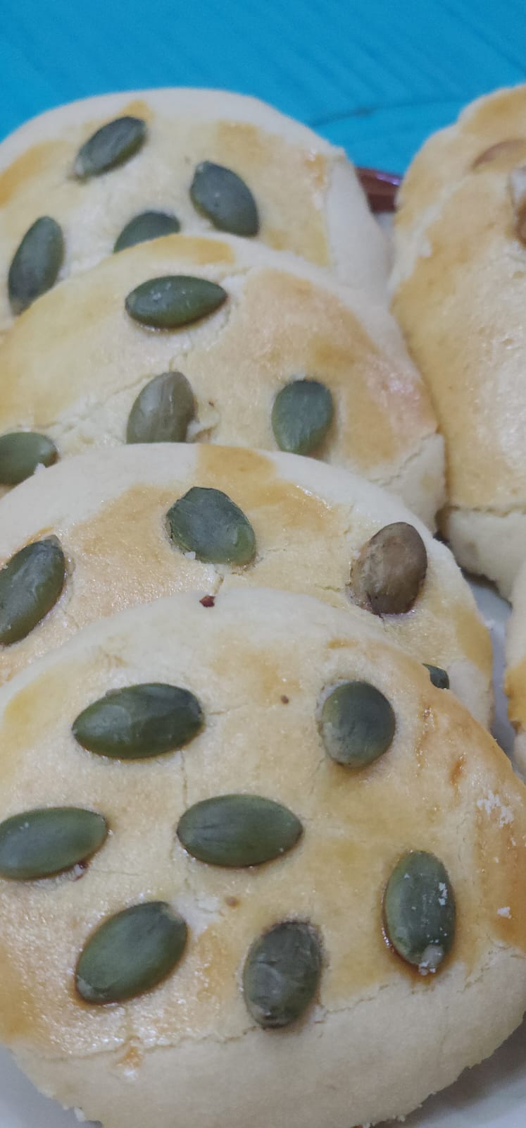 velmora biscuits pumpkin seeds